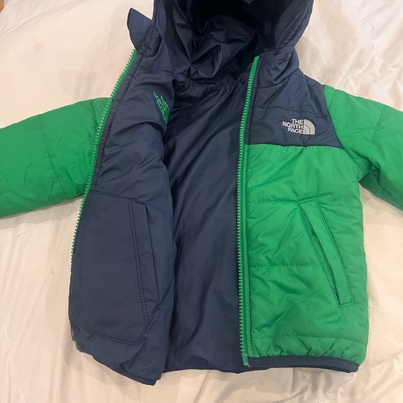 NORTHFACE | reversible puffer jacket size 2T - Picture 4 of 5